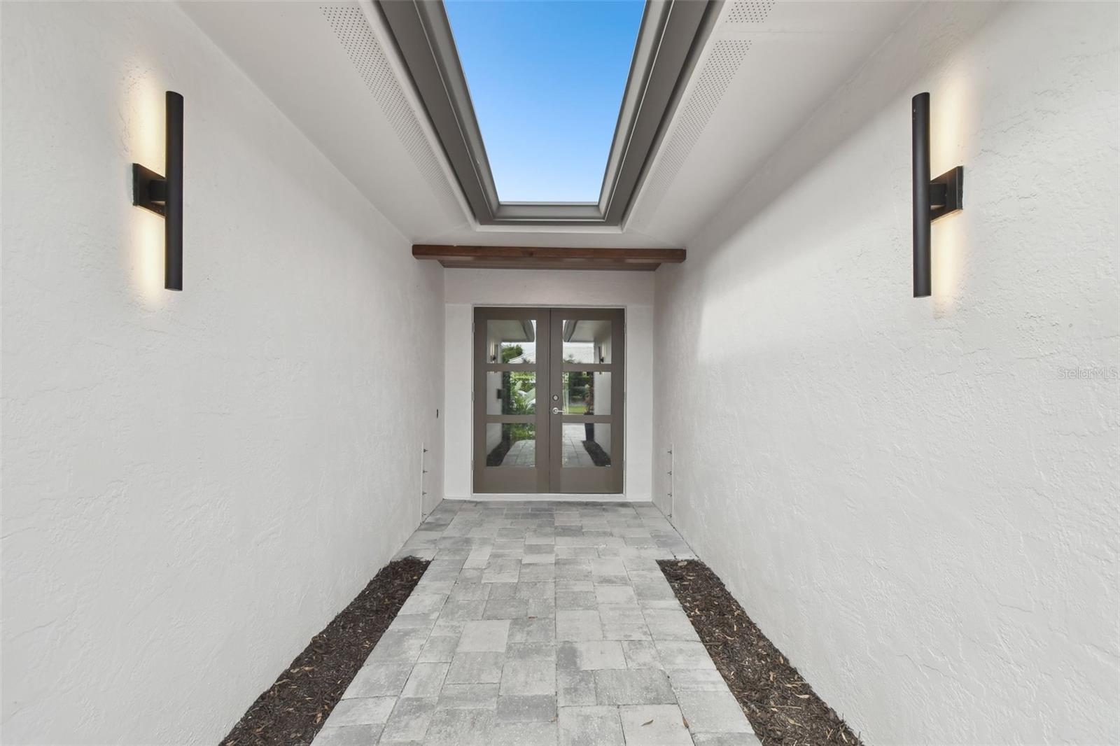 1927 MONTANA AVE NE, ST PETERSBURG, FL, 33703