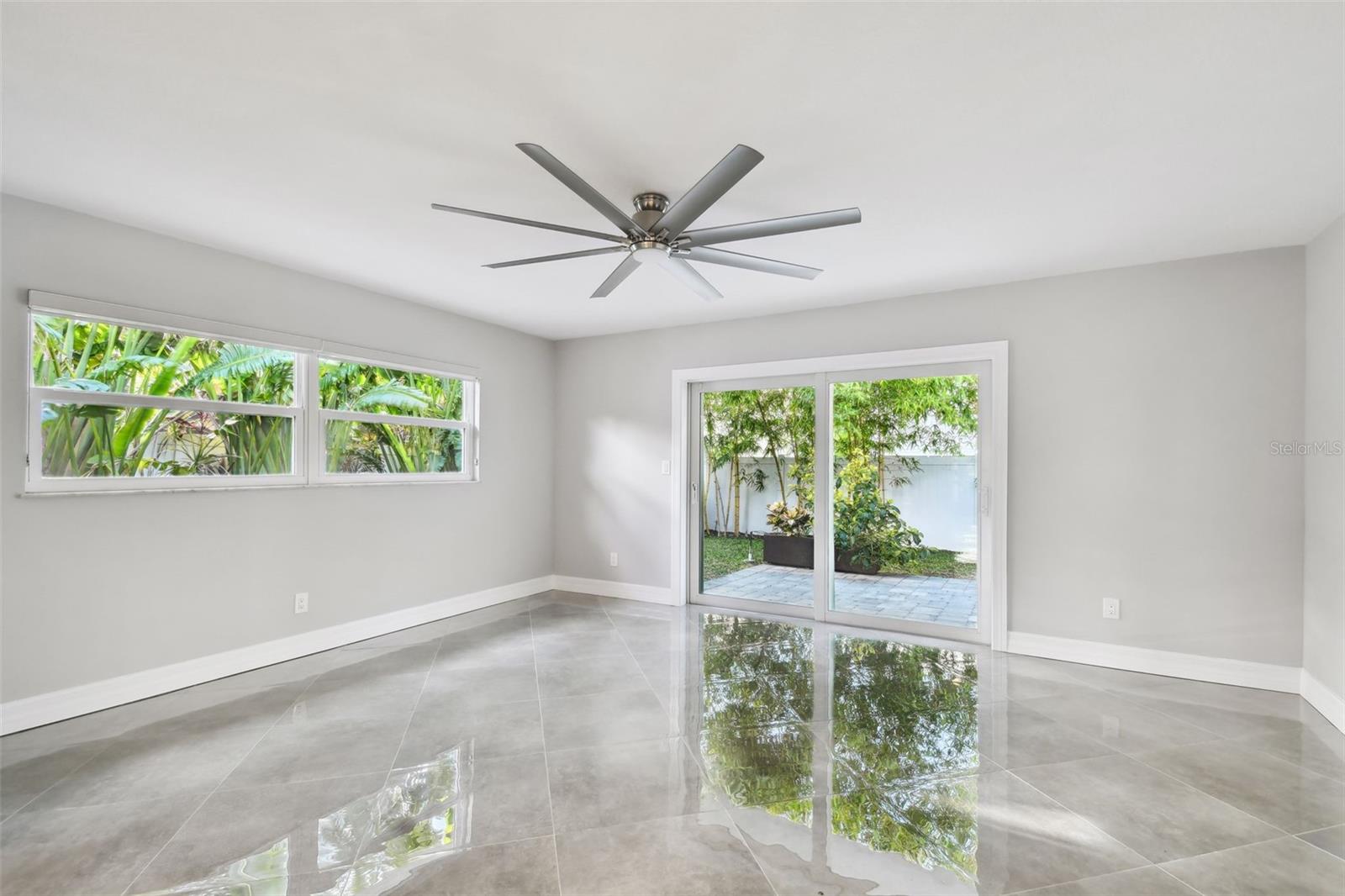 1927 MONTANA AVE NE, ST PETERSBURG, FL, 33703