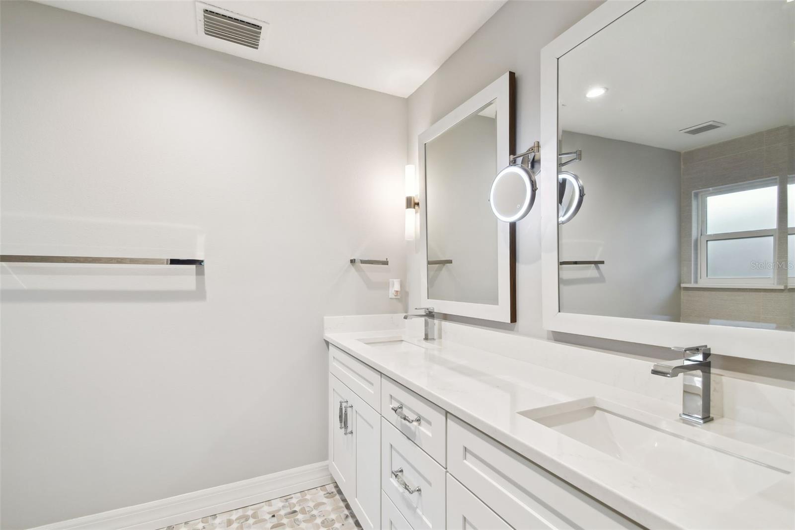 1927 MONTANA AVE NE, ST PETERSBURG, FL, 33703
