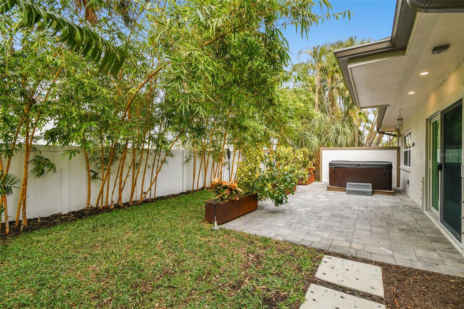 1927 MONTANA AVE NE, ST PETERSBURG, FL, 33703