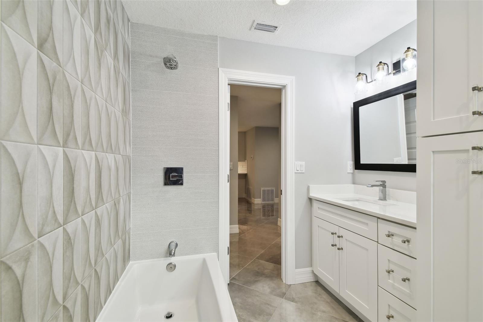 1927 MONTANA AVE NE, ST PETERSBURG, FL, 33703