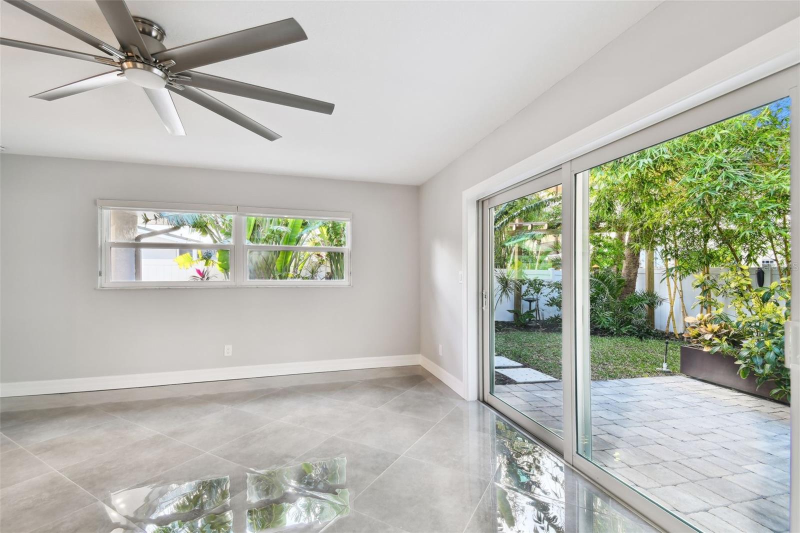 1927 MONTANA AVE NE, ST PETERSBURG, FL, 33703