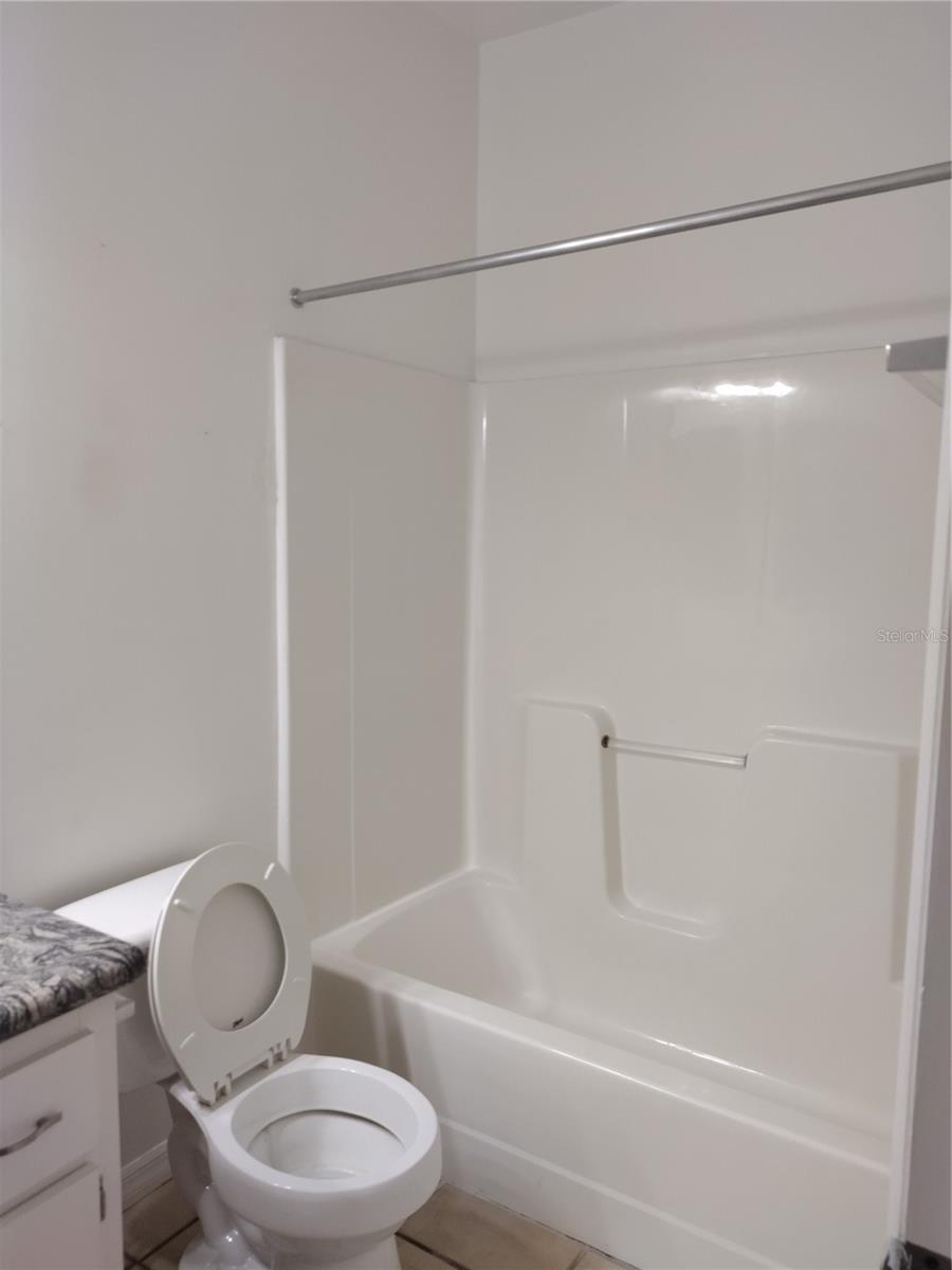 4700 SW ARCHER RD #J68, GAINESVILLE, FL, 32608