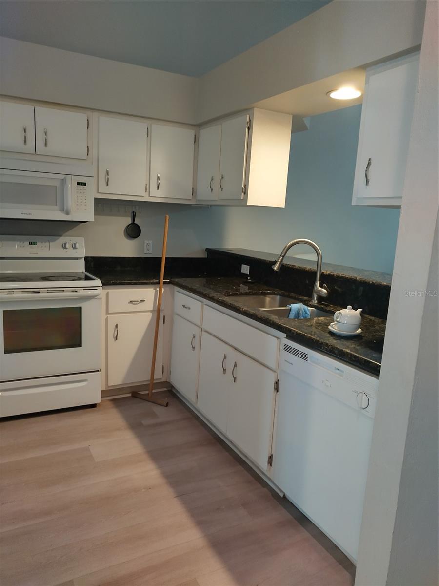 4700 SW ARCHER RD #J68, GAINESVILLE, FL, 32608