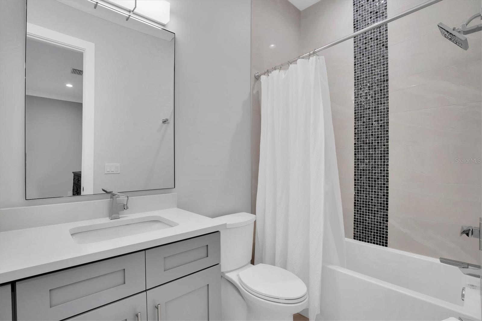 3213 W FAIR OAKS AVE, TAMPA, FL, 33611