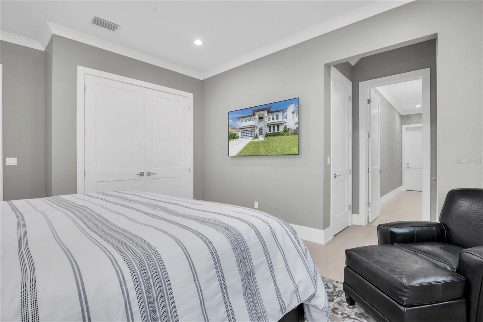 3213 W FAIR OAKS AVE, TAMPA, FL, 33611