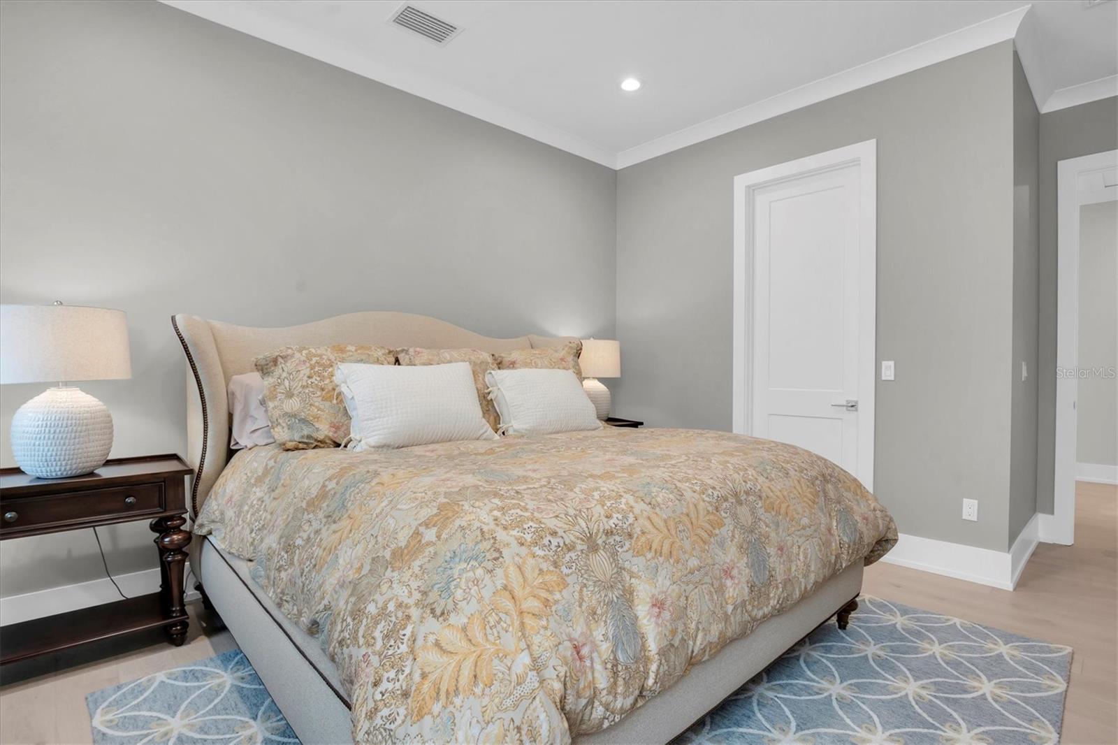 3213 W FAIR OAKS AVE, TAMPA, FL, 33611