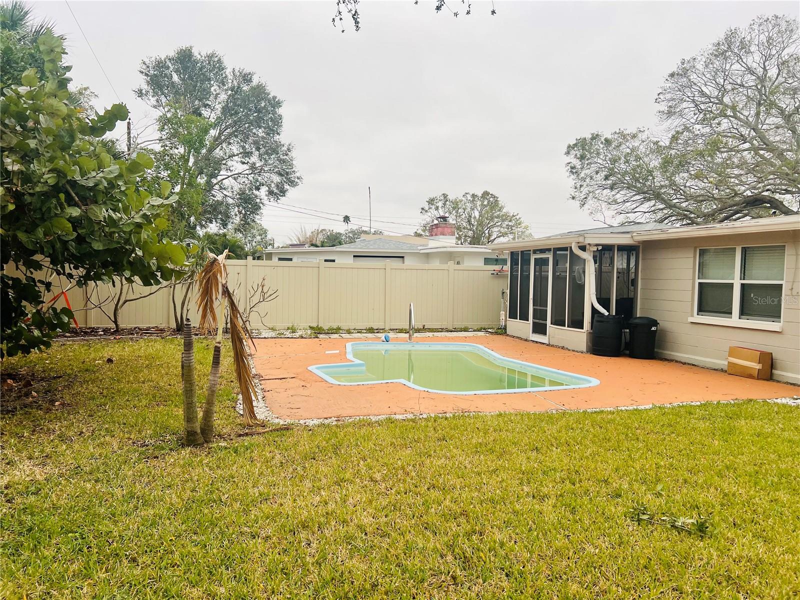 4135 HELENA ST NE, ST PETERSBURG, FL, 33703