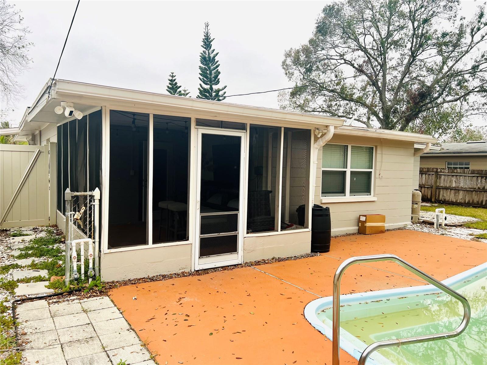 4135 HELENA ST NE, ST PETERSBURG, FL, 33703