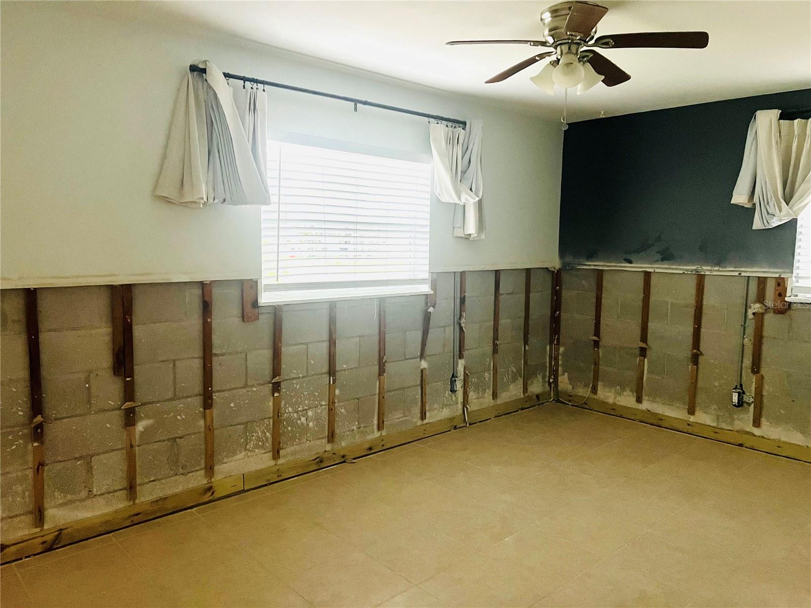 4135 HELENA ST NE, ST PETERSBURG, FL, 33703