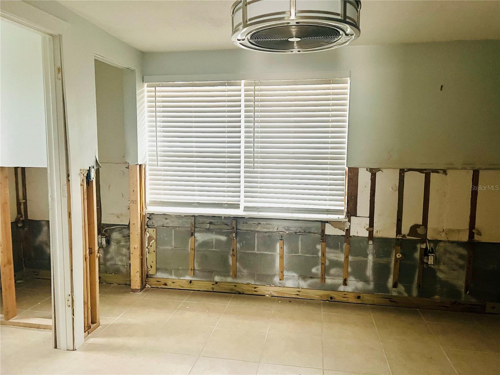 4135 HELENA ST NE, ST PETERSBURG, FL, 33703