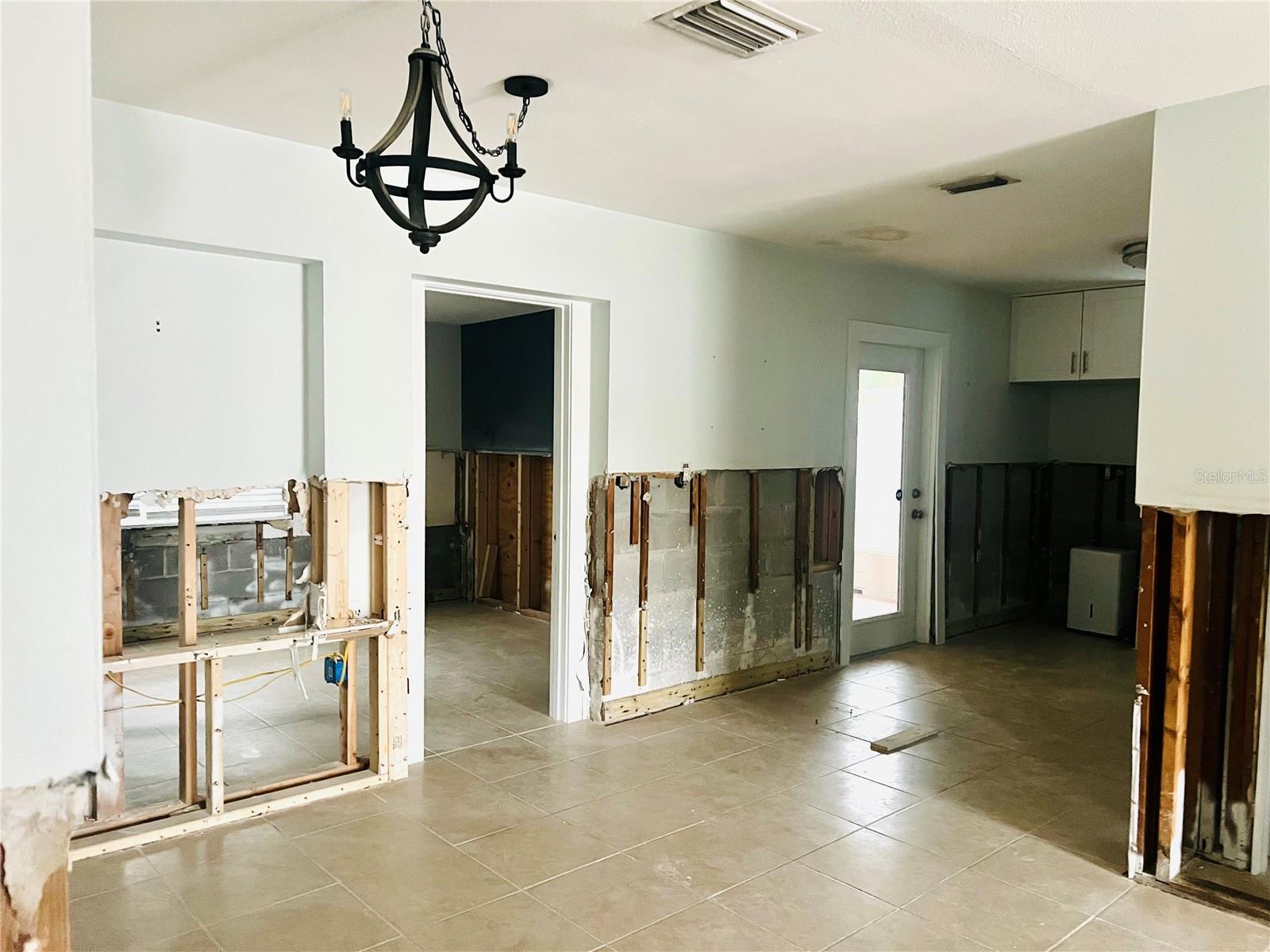 4135 HELENA ST NE, ST PETERSBURG, FL, 33703