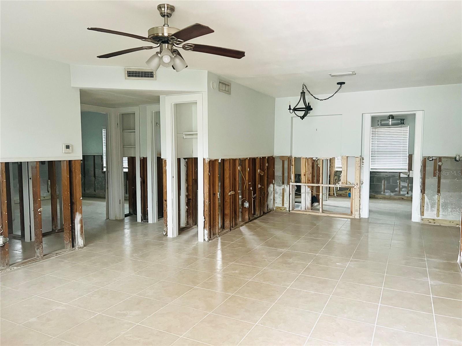 4135 HELENA ST NE, ST PETERSBURG, FL, 33703
