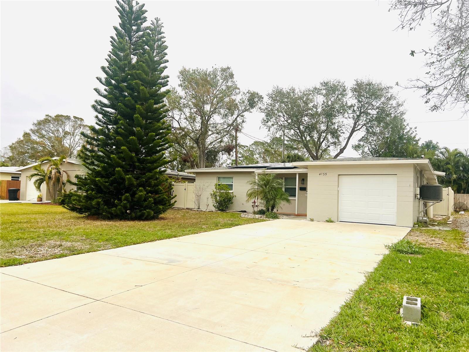 4135 HELENA ST NE, ST PETERSBURG, FL, 33703