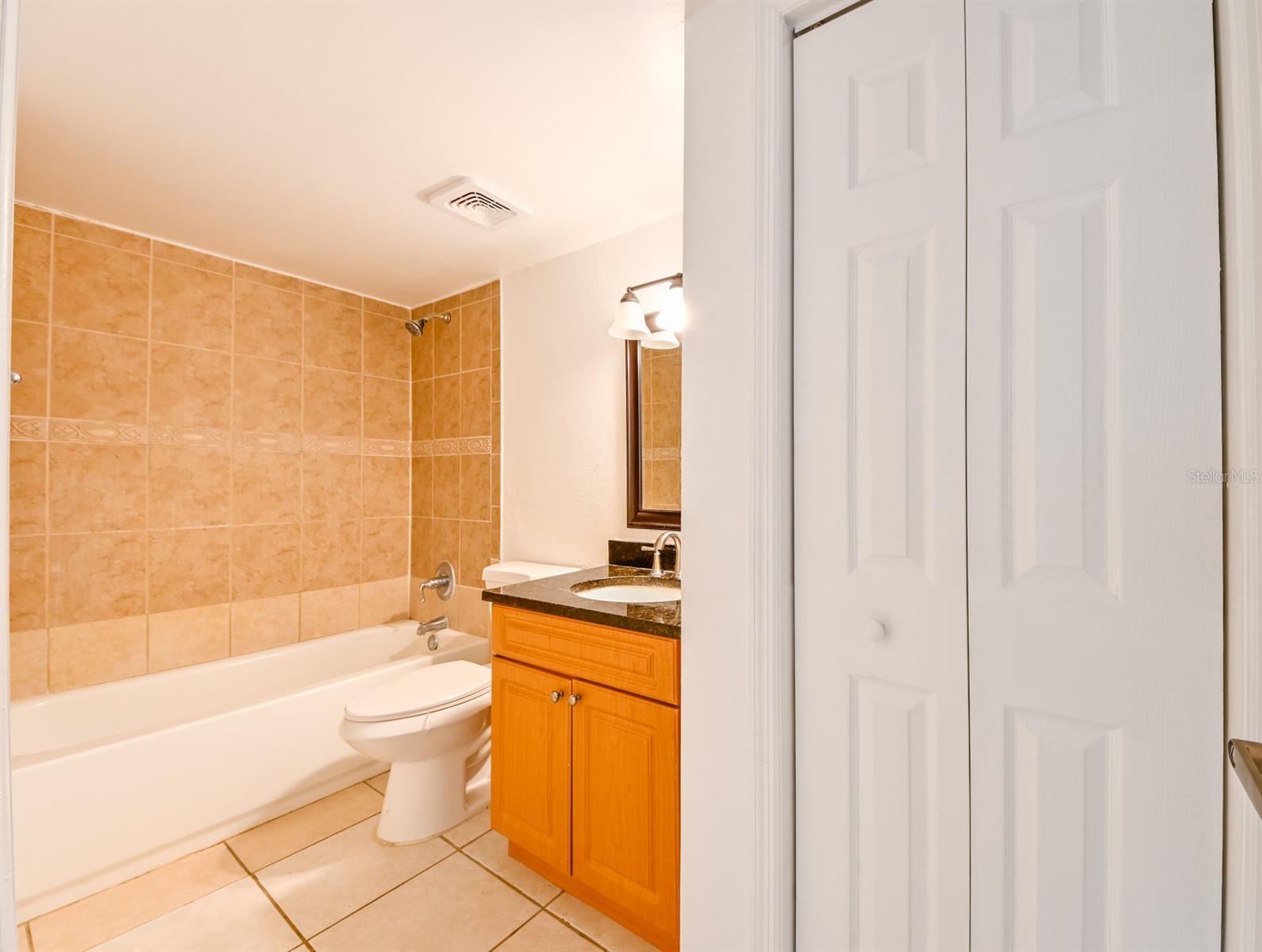14417 AMERICANA CIR #105, TAMPA, FL, 33613