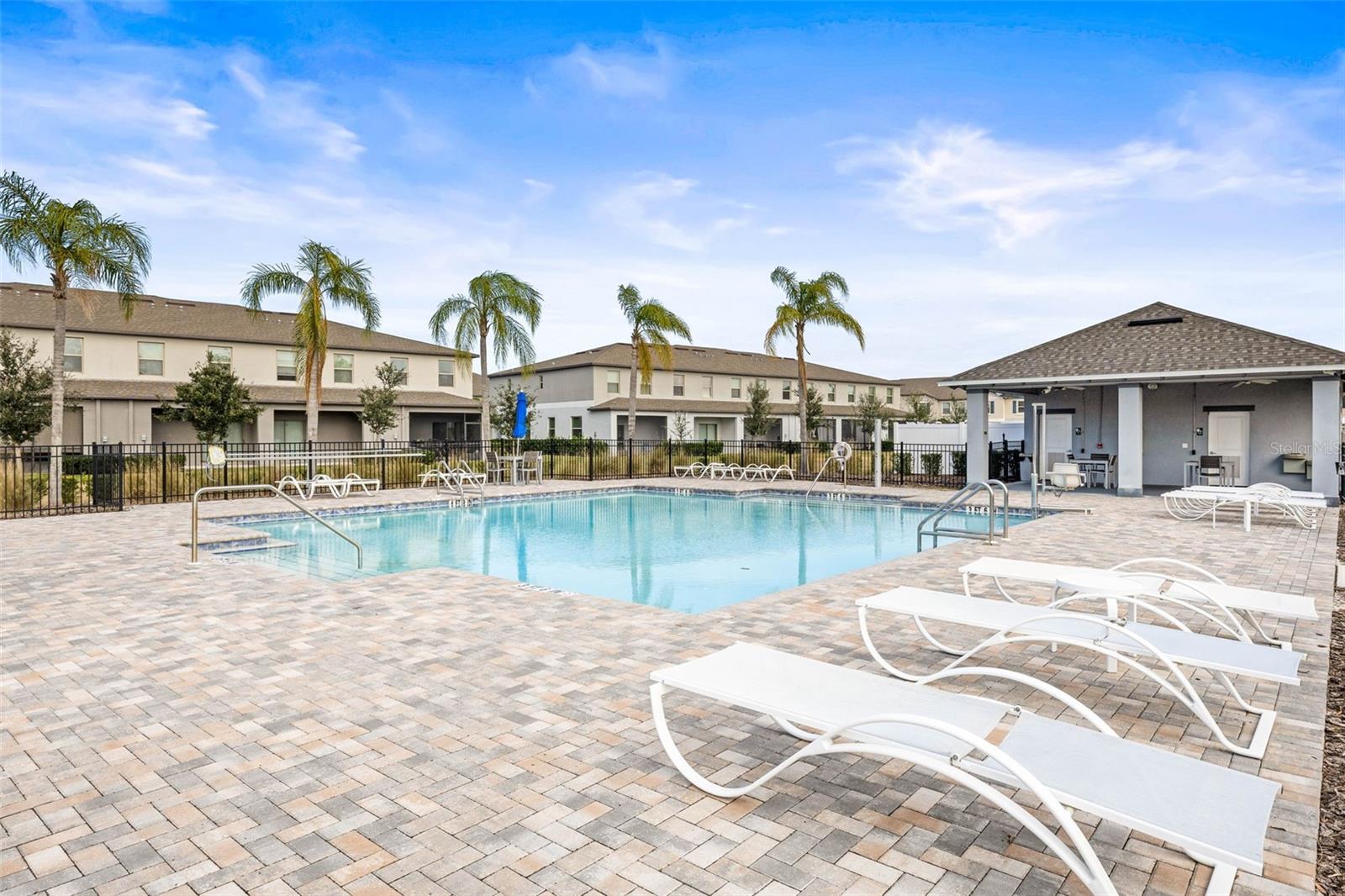 9642 PEMBROOKE PINES DR, SUN CITY CENTER, FL, 33573