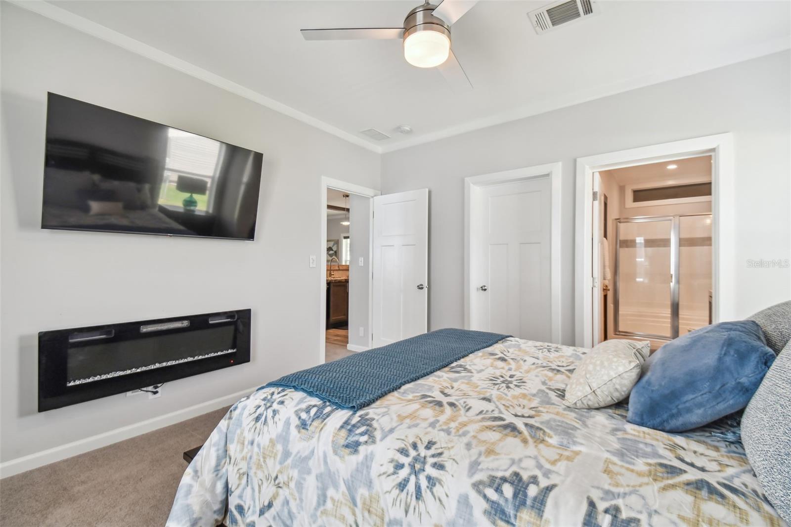 10043 COLLINGWOOD AVE, DADE CITY, FL, 33525