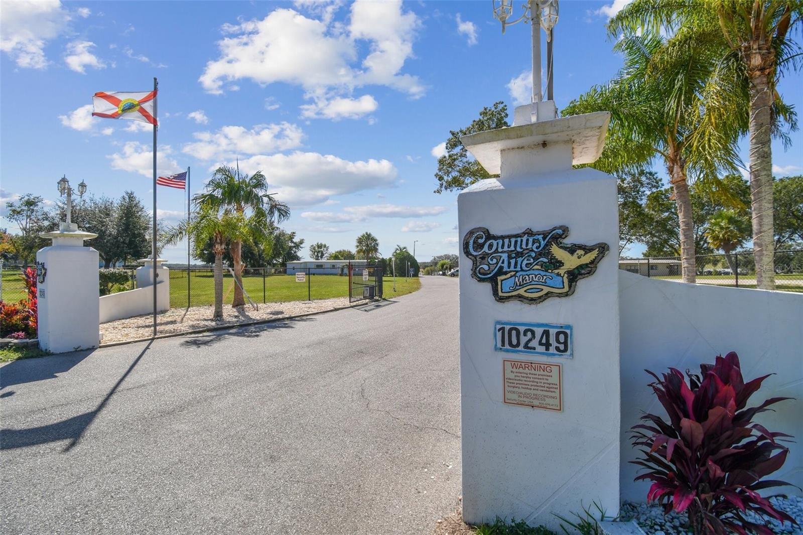 10043 COLLINGWOOD AVE, DADE CITY, FL, 33525