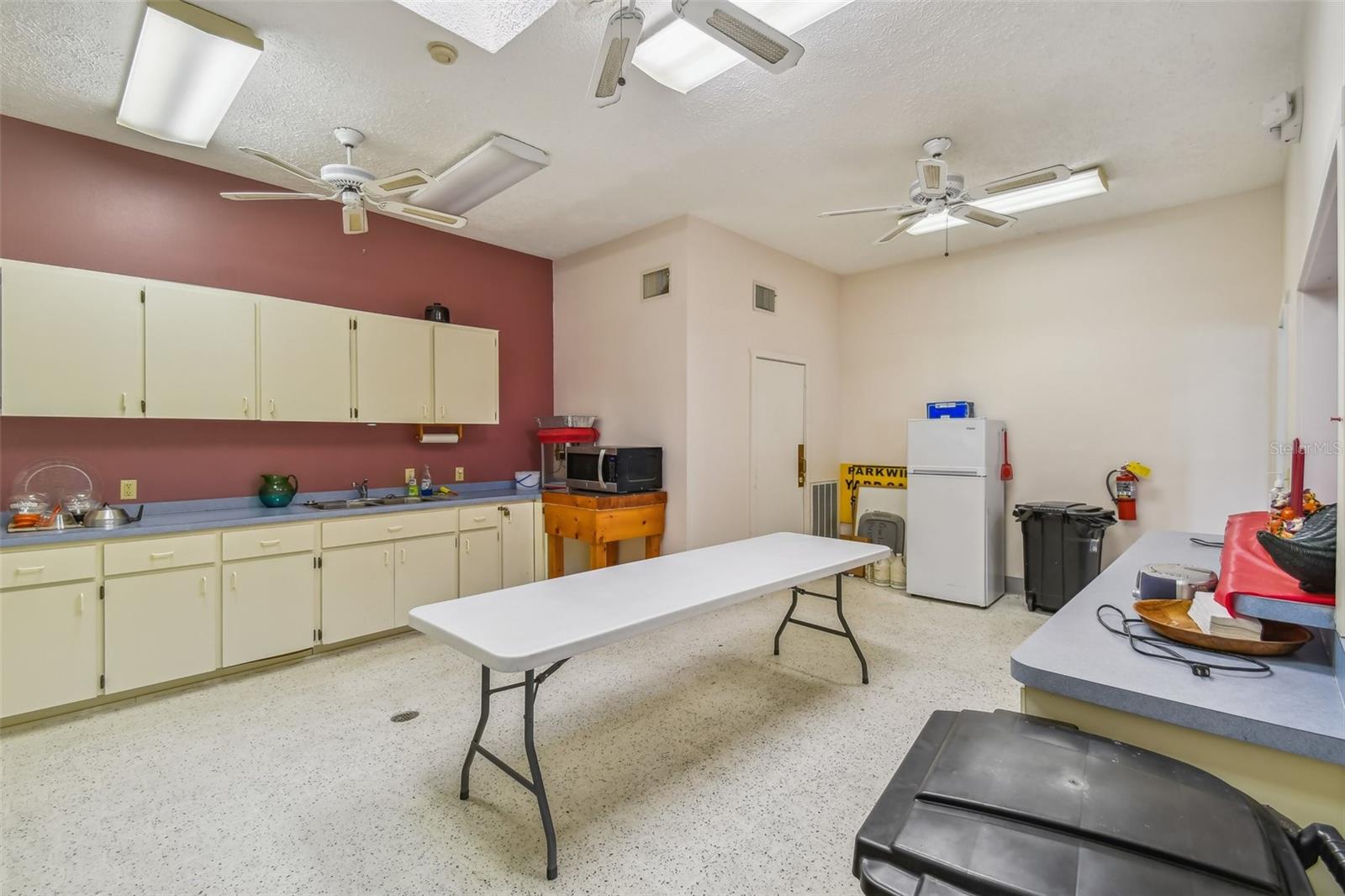 10043 COLLINGWOOD AVE, DADE CITY, FL, 33525