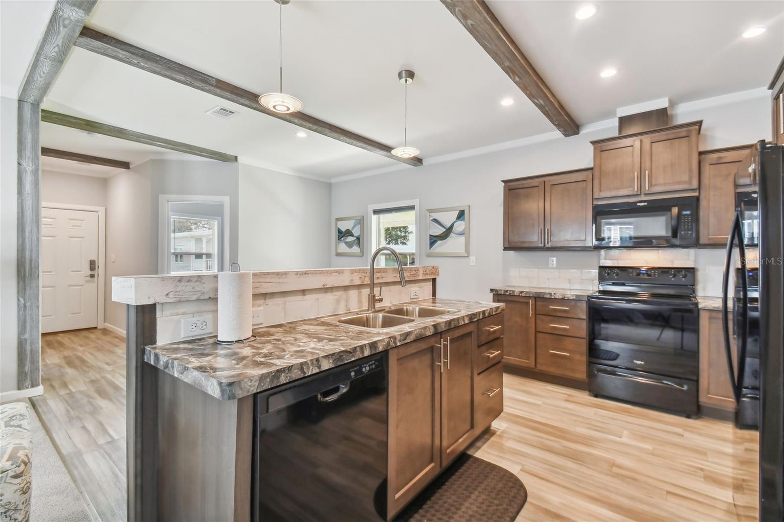 10043 COLLINGWOOD AVE, DADE CITY, FL, 33525