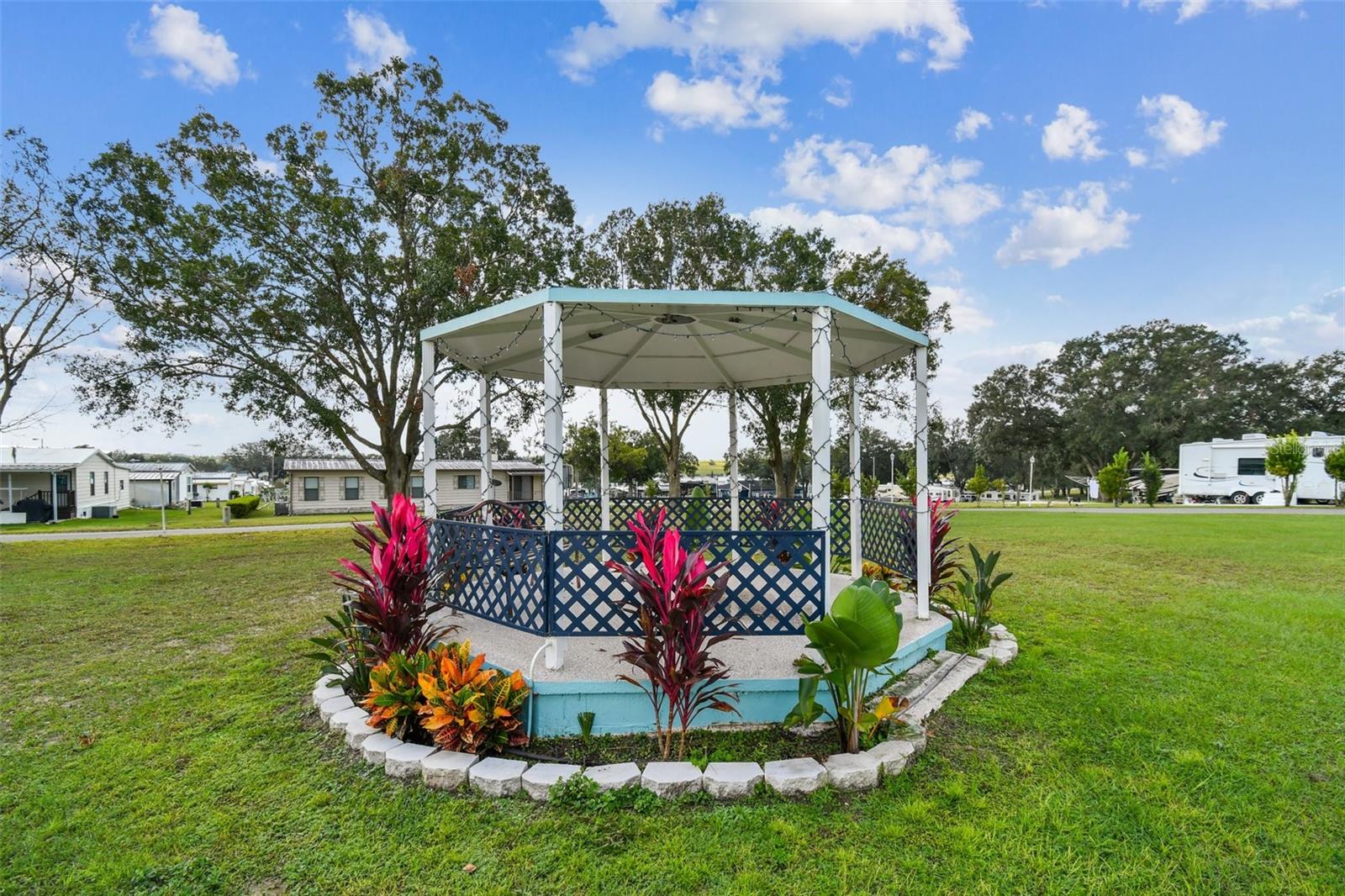 10043 COLLINGWOOD AVE, DADE CITY, FL, 33525