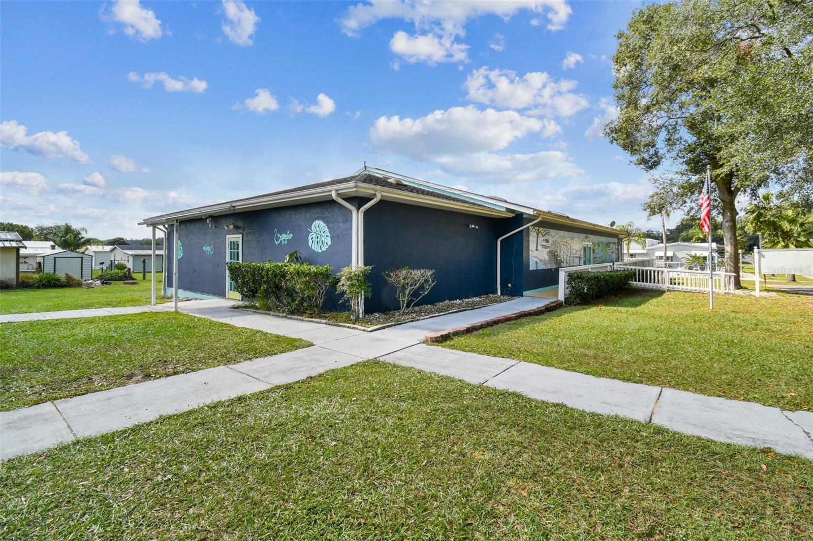 10043 COLLINGWOOD AVE, DADE CITY, FL, 33525
