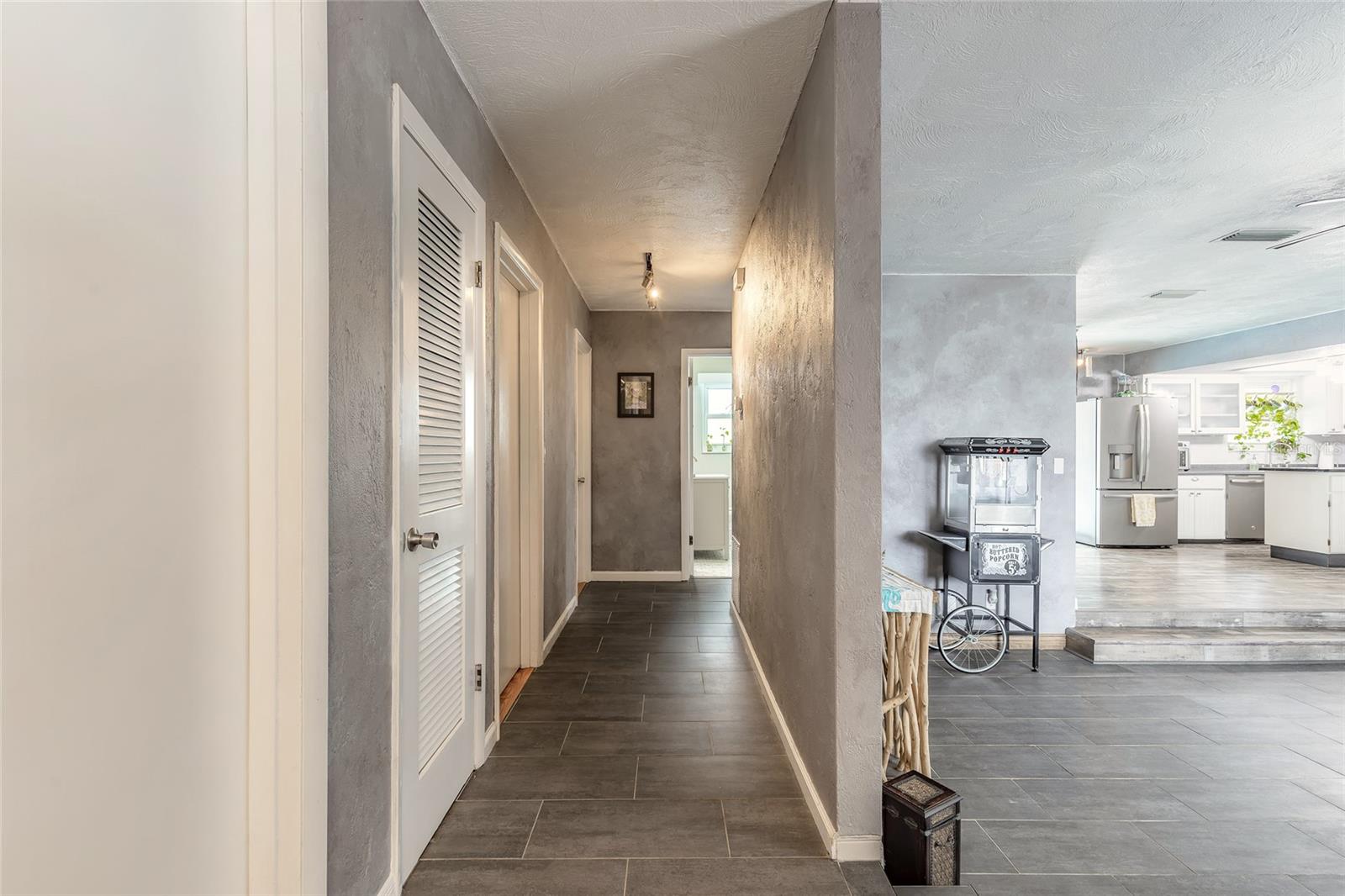 559 EAGLE DR, DAYTONA BEACH, FL, 32117