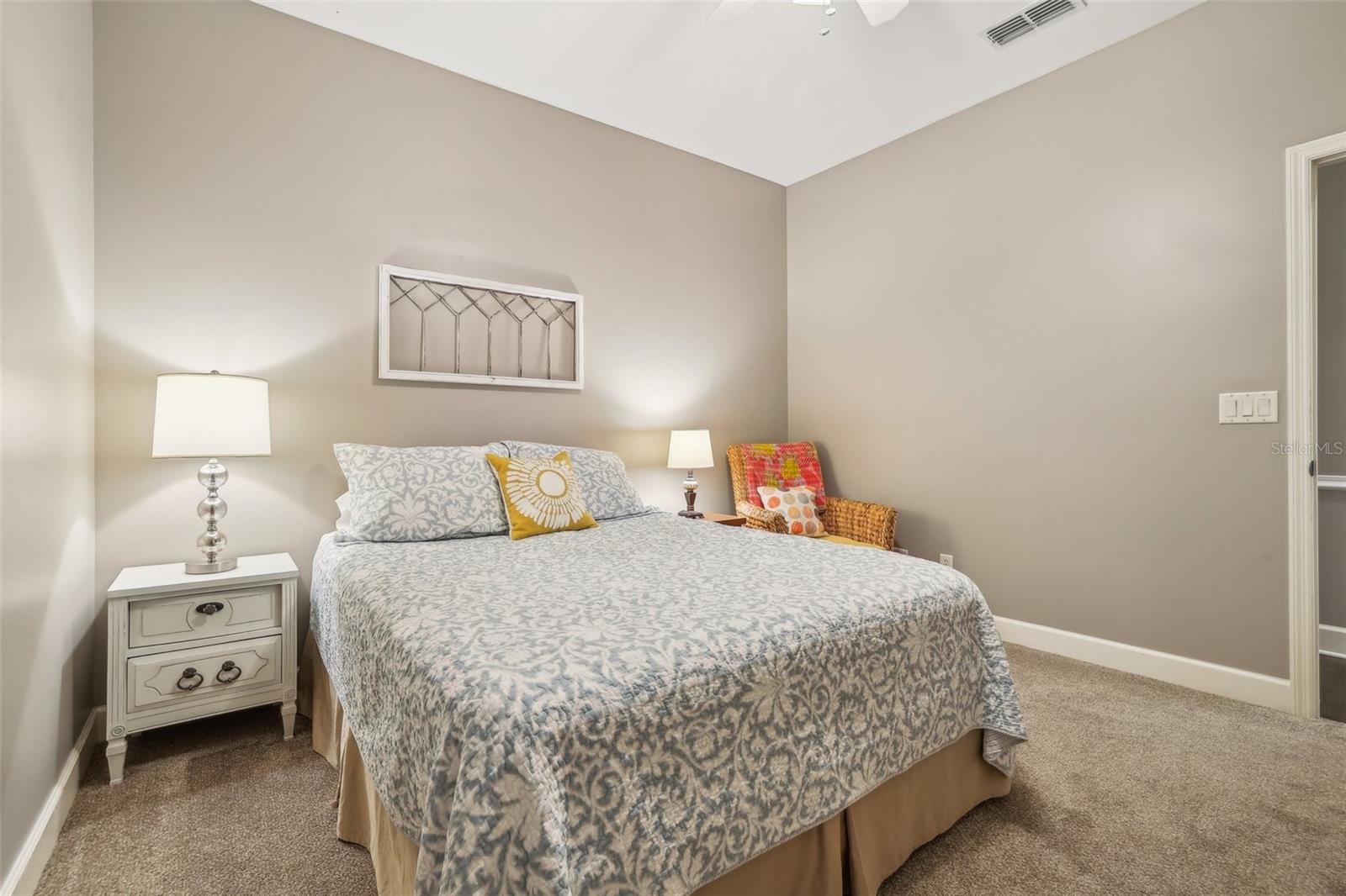 617 W UNIVERSITY AVE, DELAND, FL, 32720