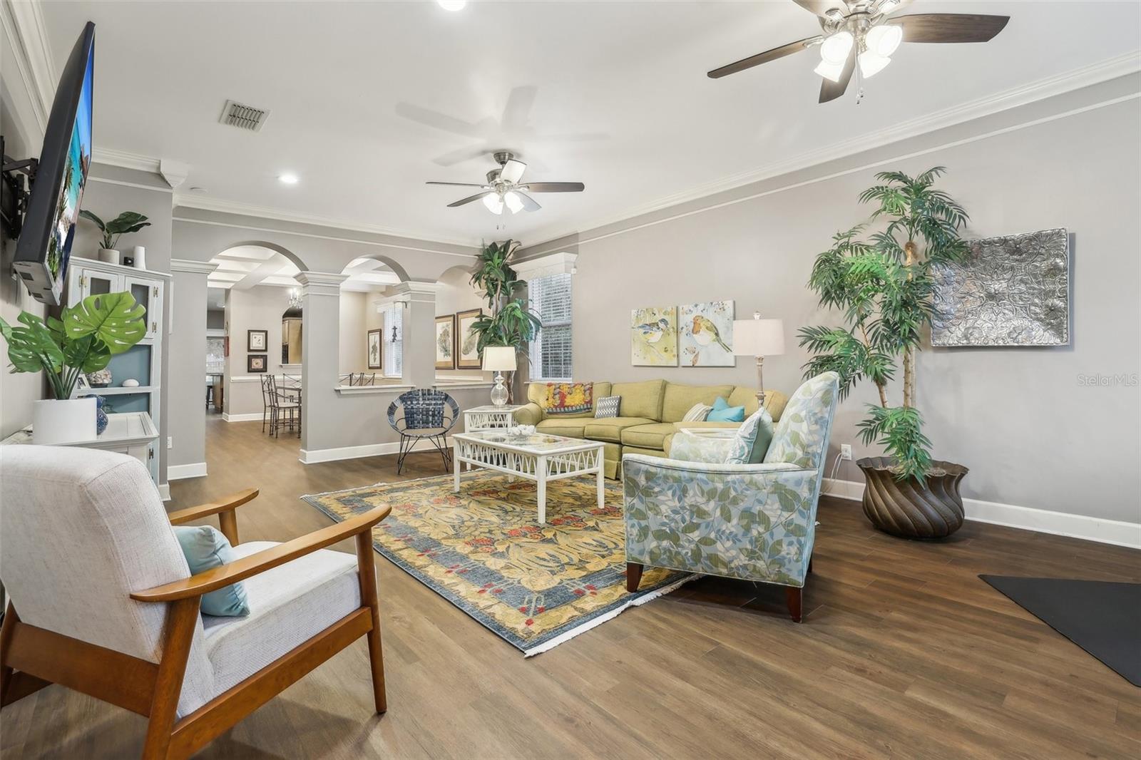 617 W UNIVERSITY AVE, DELAND, FL, 32720