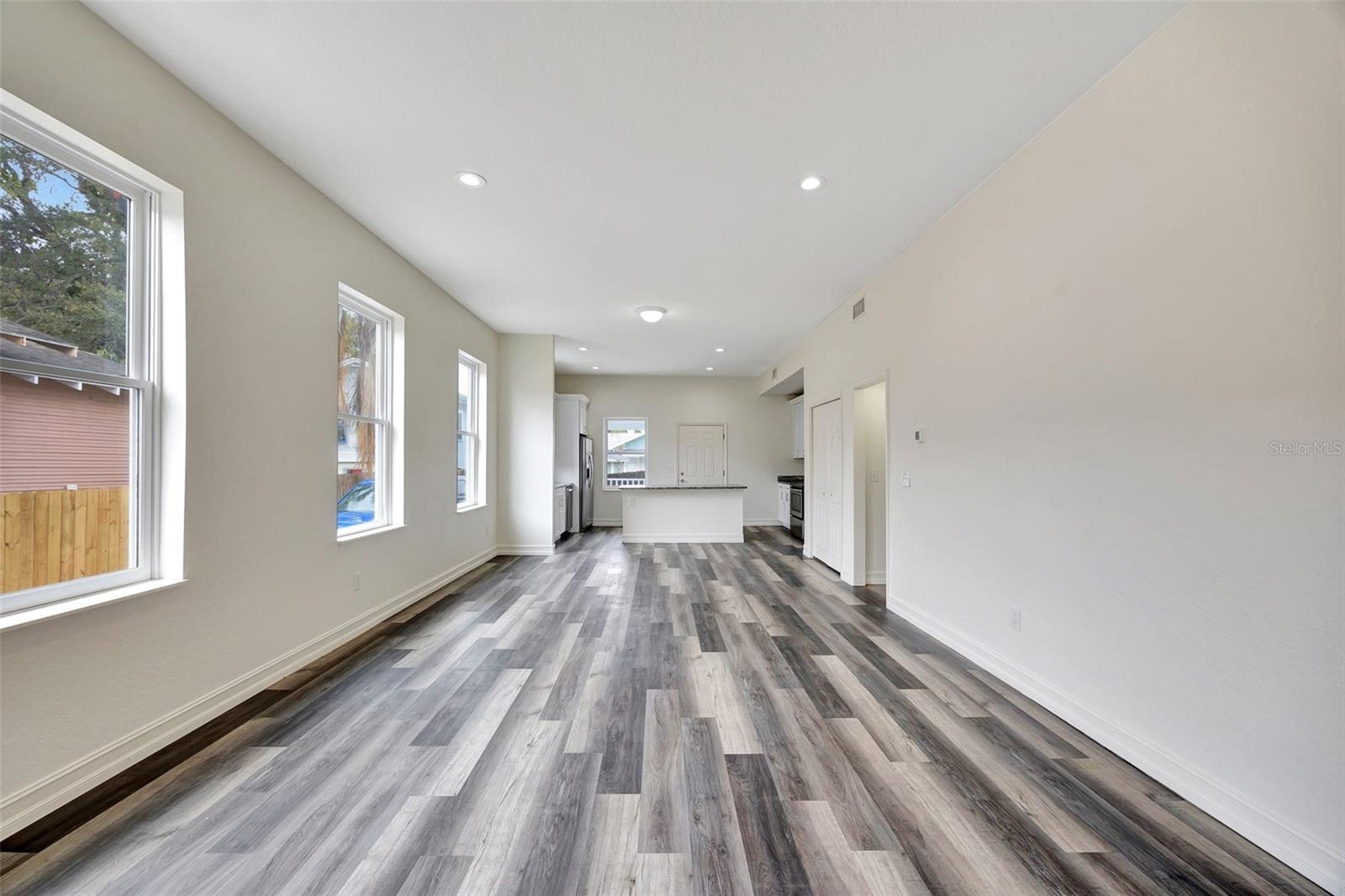 912 E 20TH AVE, TAMPA, FL, 33605