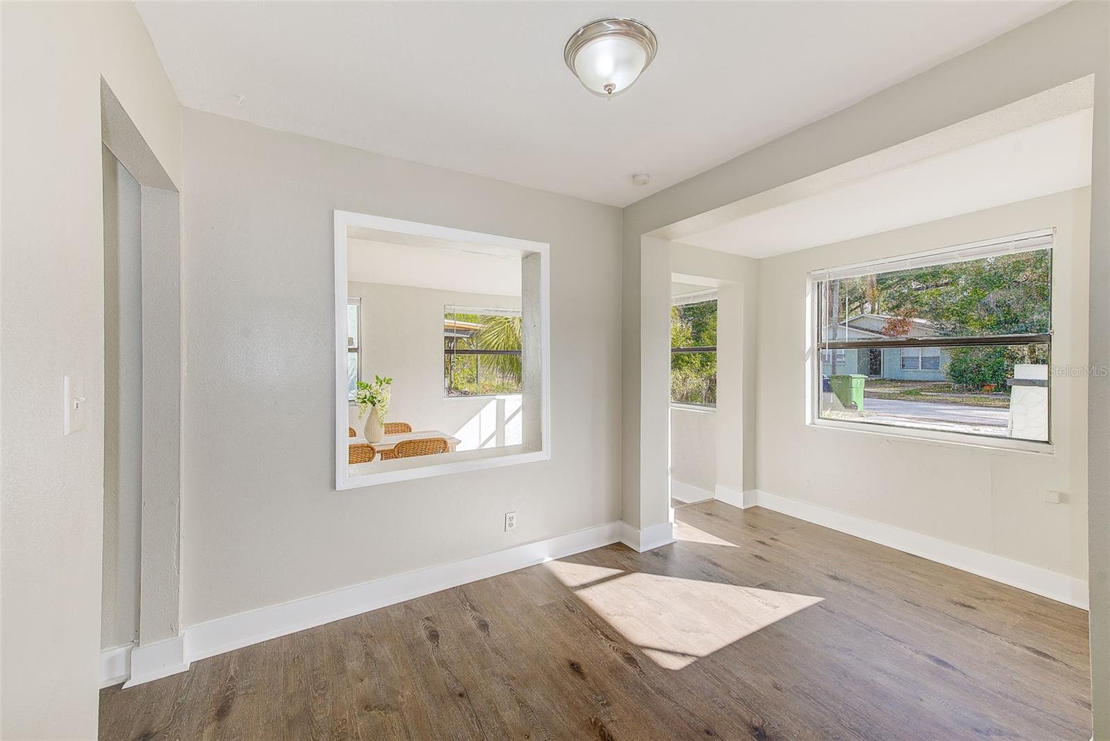 8306 N KLONDYKE ST, TAMPA, FL, 33604
