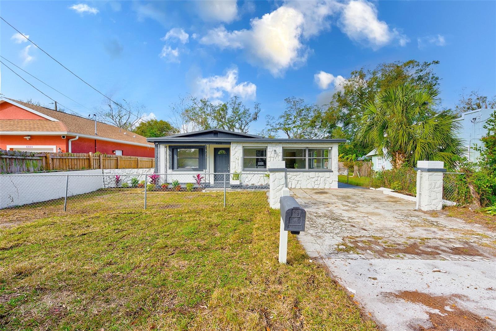 8306 N KLONDYKE ST, TAMPA, FL, 33604
