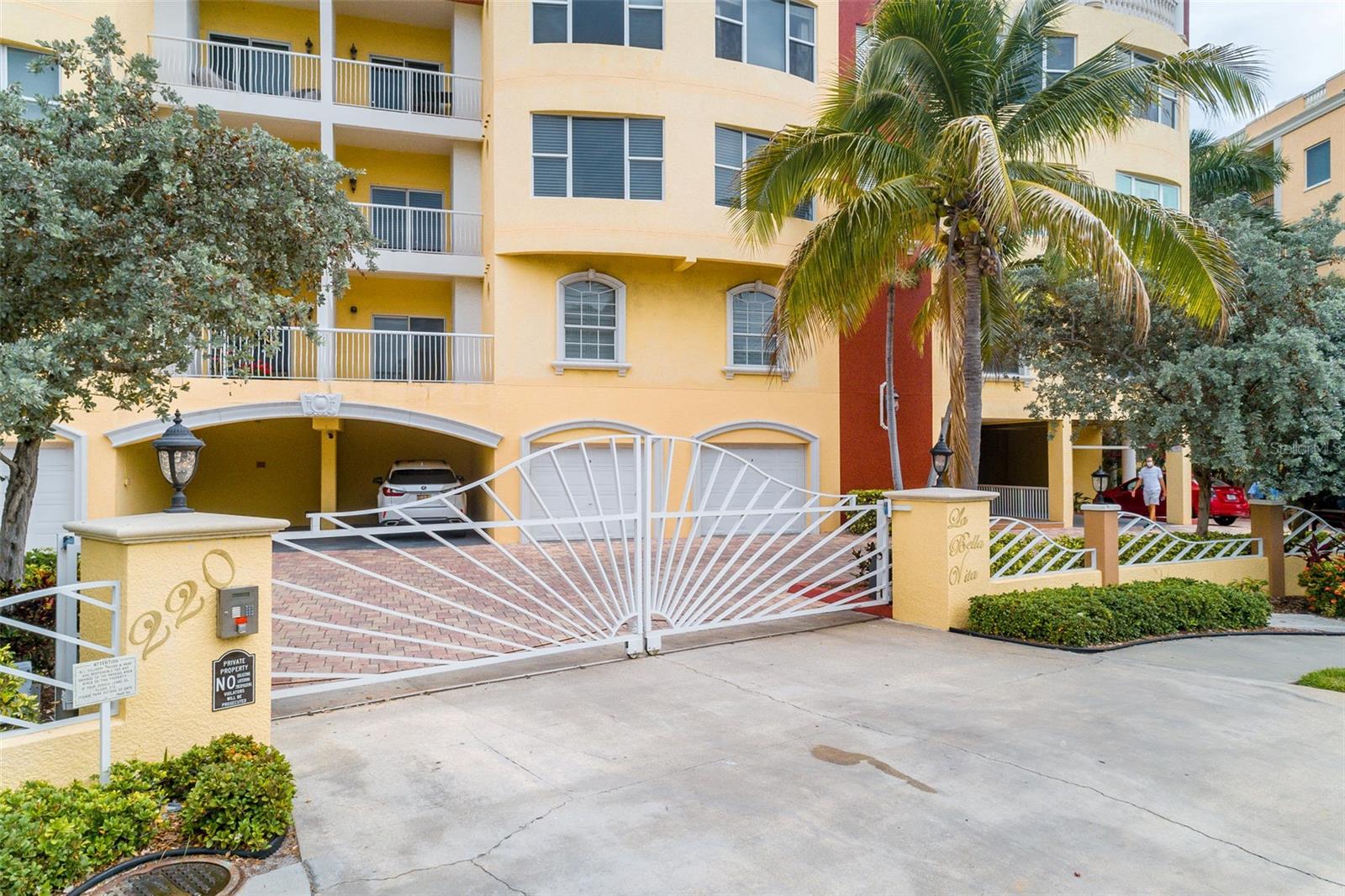 220 108TH AVE #403, TREASURE ISLAND, FL, 33706