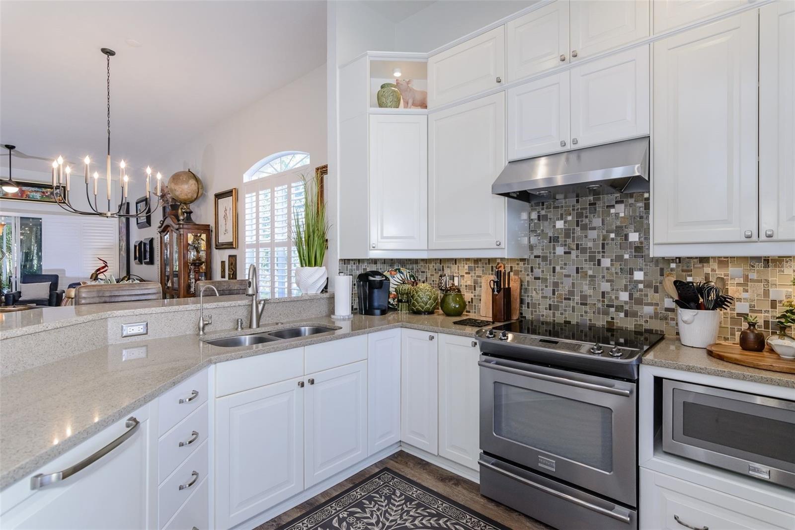 884 MICHELE CIR, DUNEDIN, FL, 34698