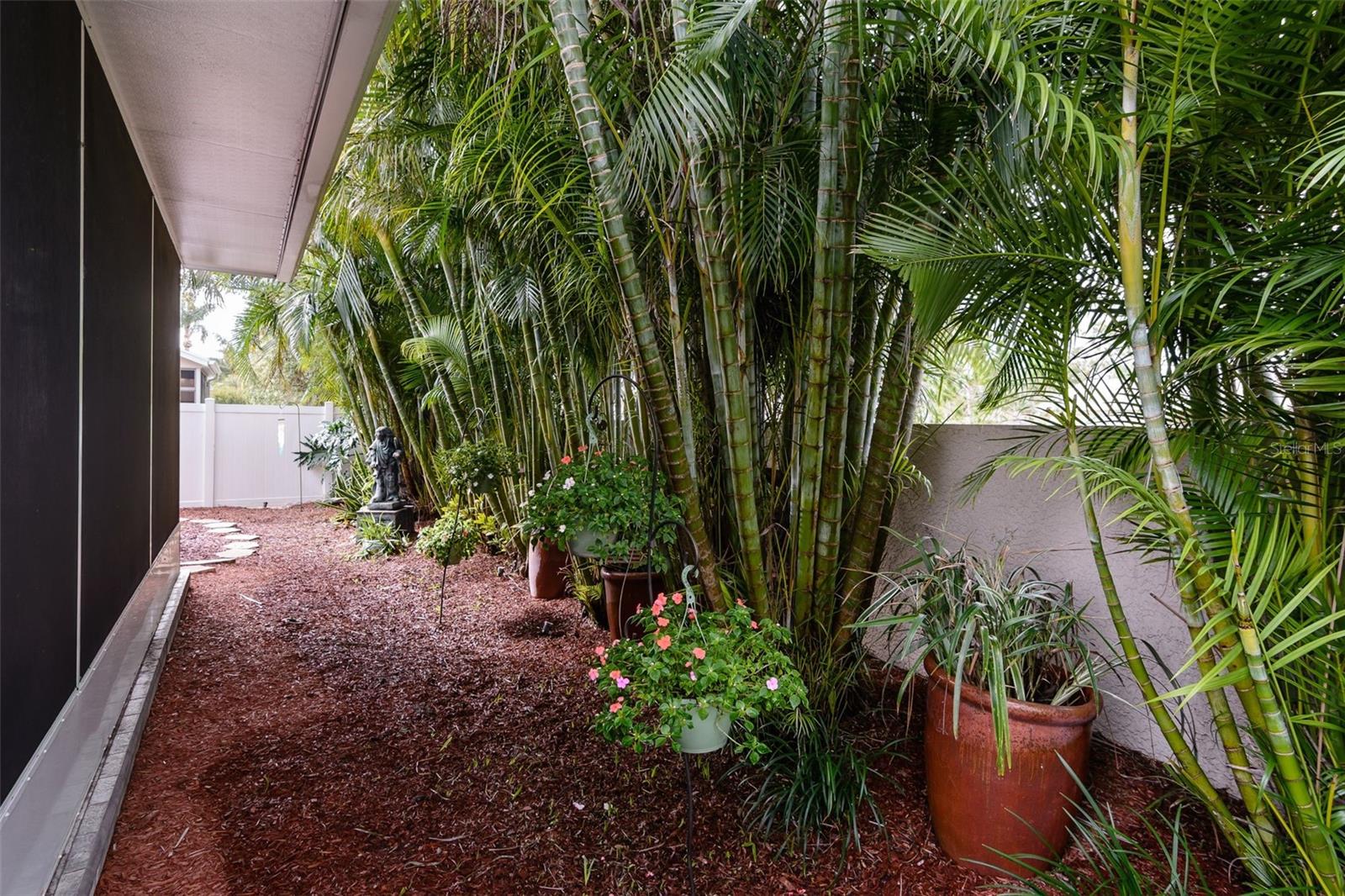 884 MICHELE CIR, DUNEDIN, FL, 34698