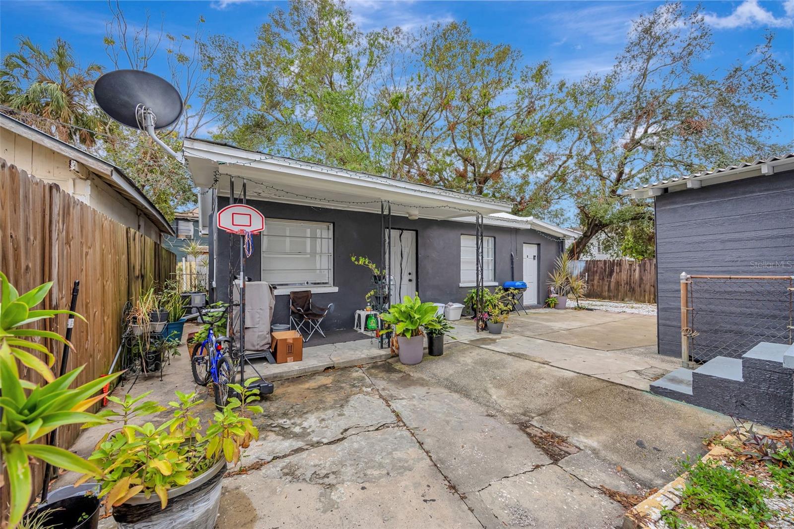 915 E 20TH AVE, TAMPA, FL, 33605
