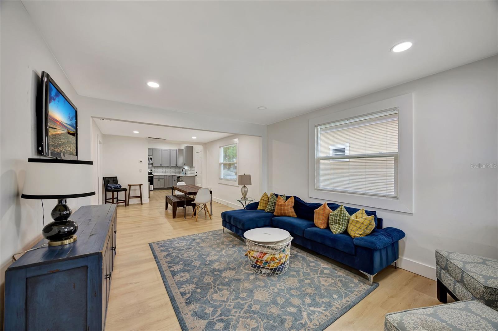 915 E 20TH AVE, TAMPA, FL, 33605