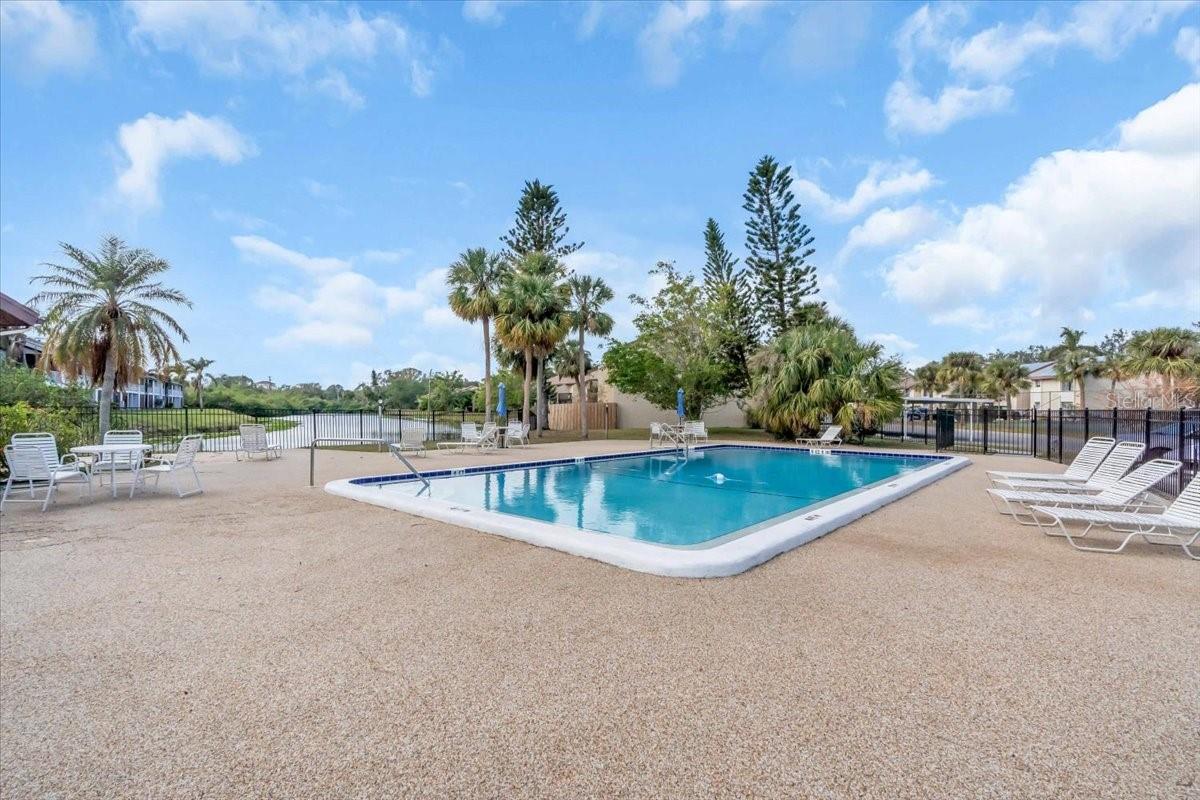 2701 HIDDEN LAKE DR N #E, SARASOTA, FL, 34237