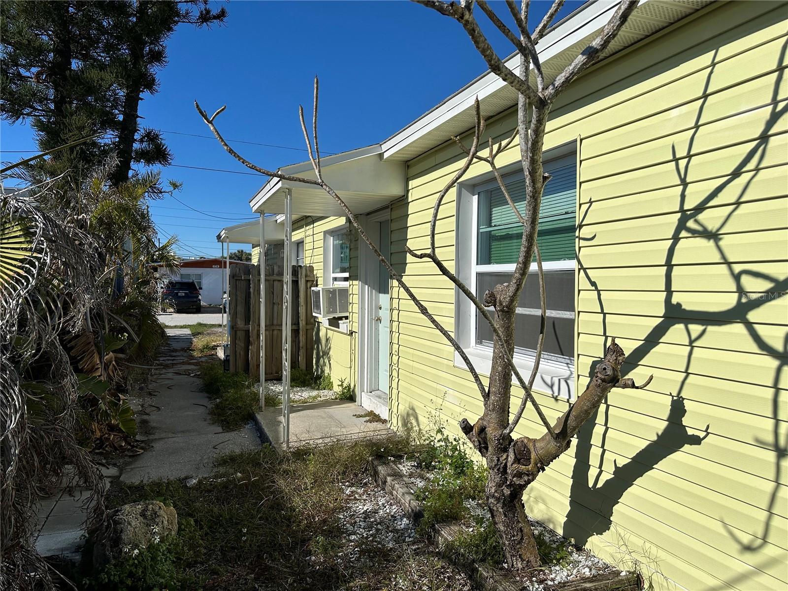 197 148TH AVE E, MADEIRA BEACH, FL, 33708