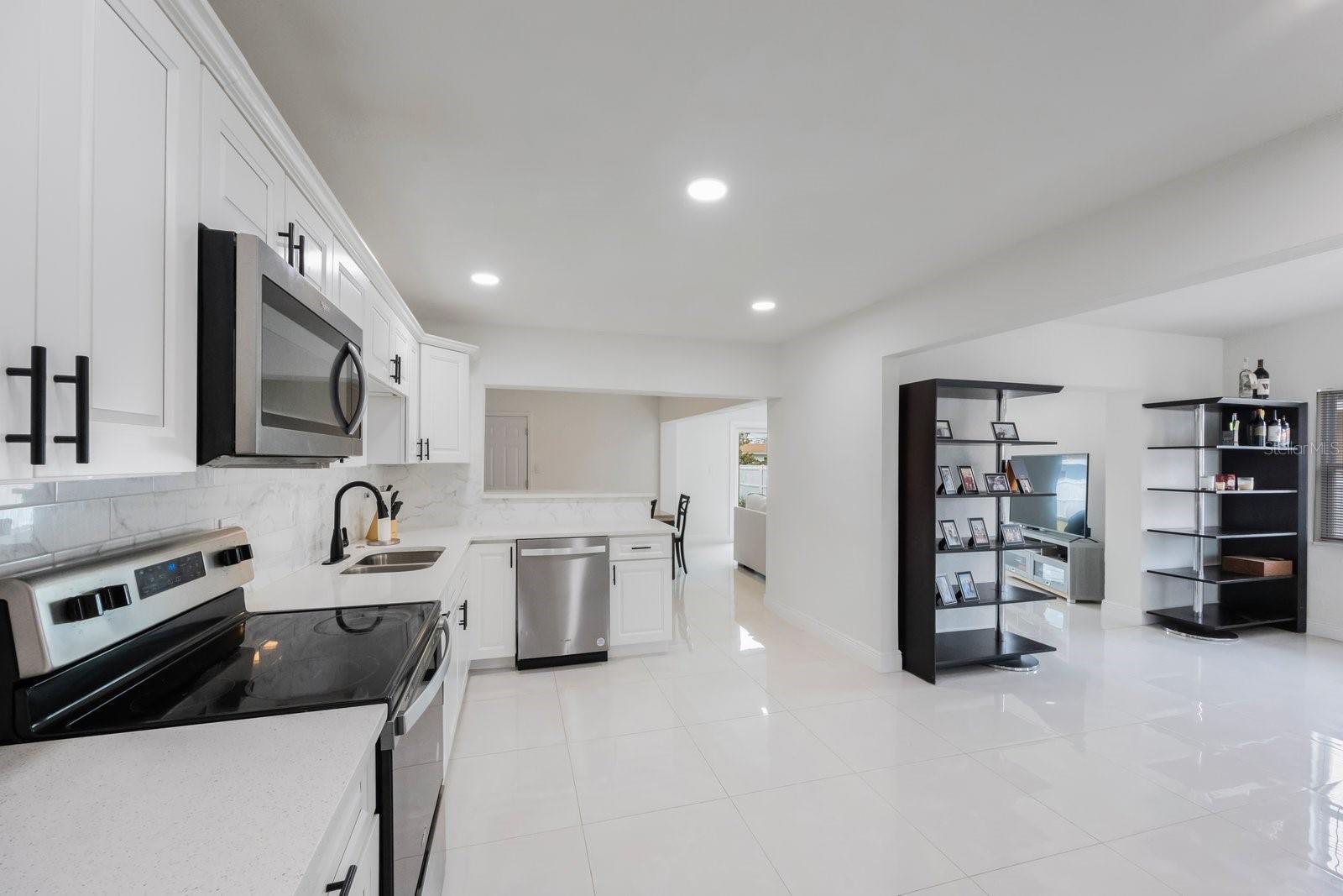 4551 14TH AVE N, ST PETERSBURG, FL, 33713