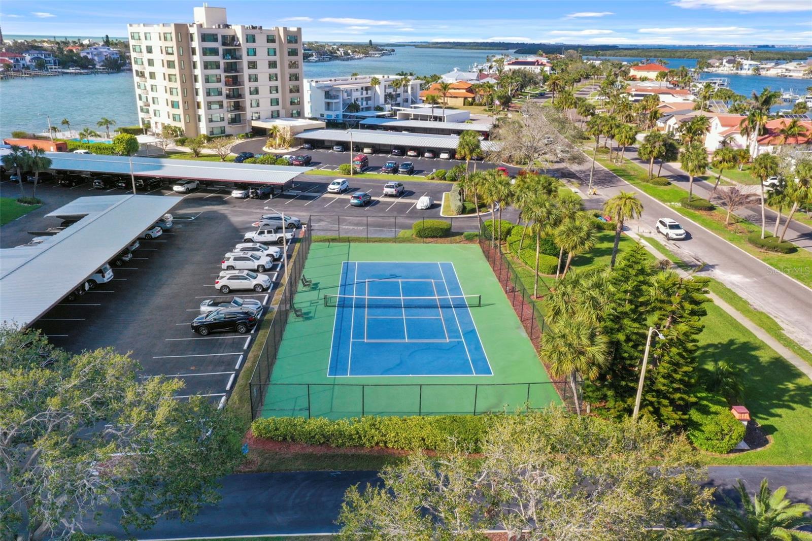 690 ISLAND WAY #802, CLEARWATER BEACH, FL, 33767
