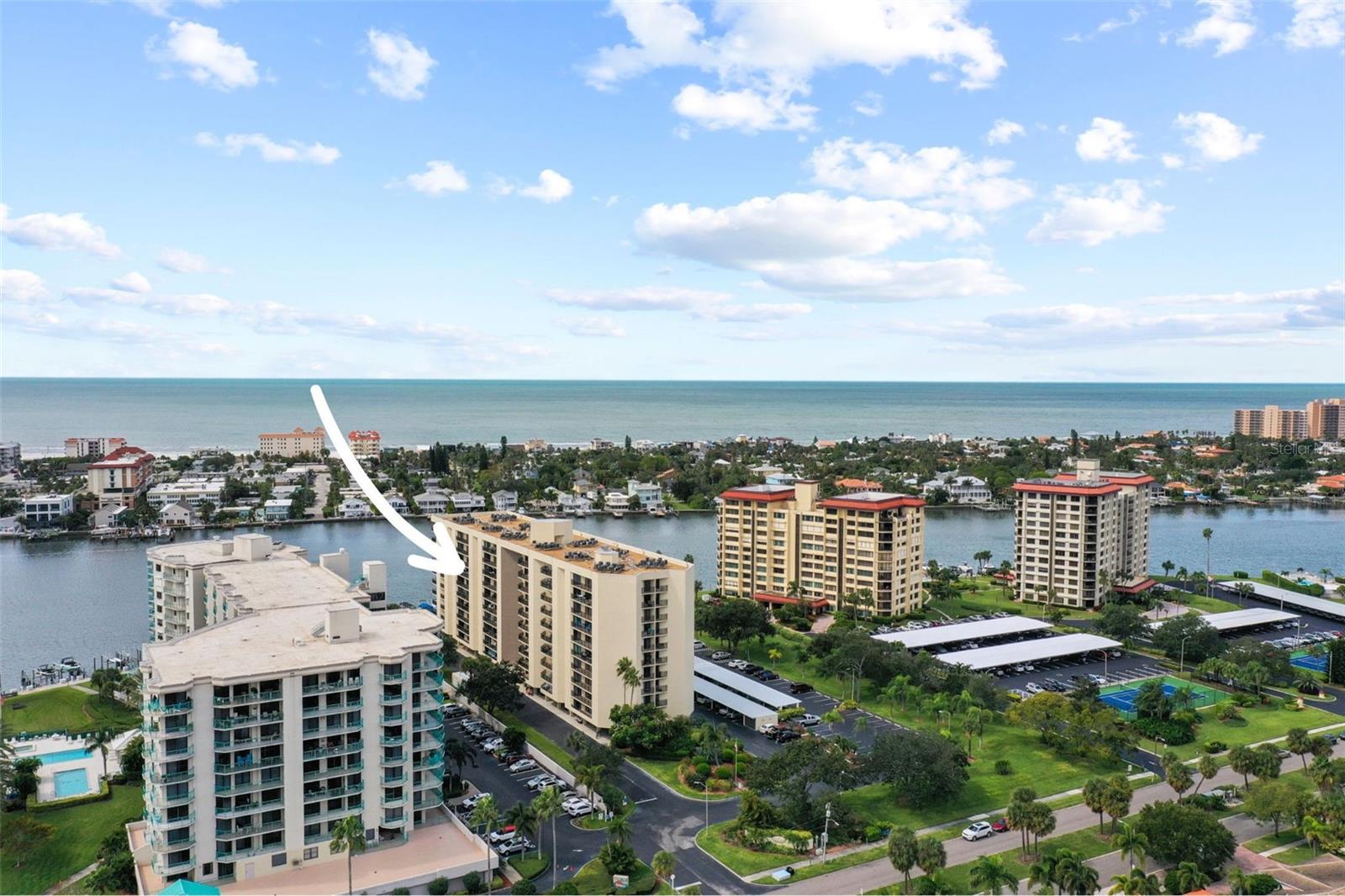 690 ISLAND WAY #802, CLEARWATER BEACH, FL, 33767