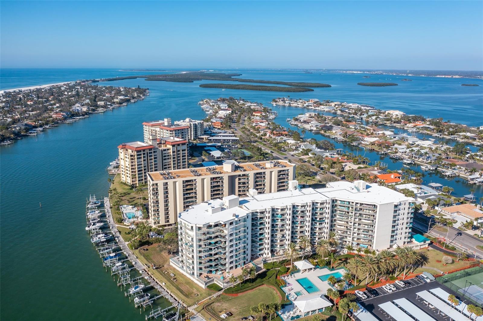690 ISLAND WAY #802, CLEARWATER BEACH, FL, 33767