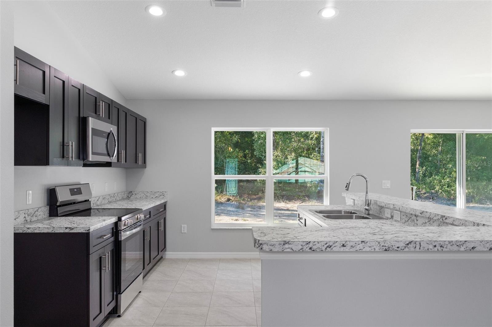 12040 PINE WARBLER AVE, BROOKSVILLE, FL, 34614