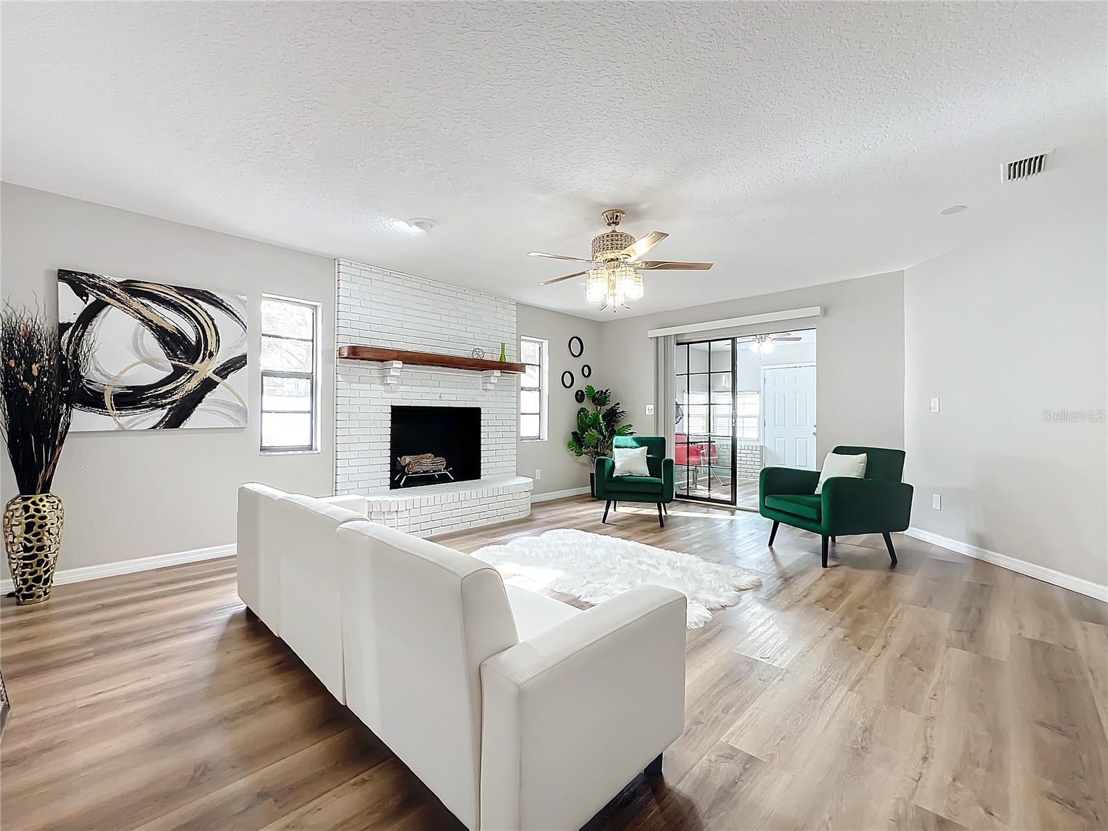 1805 JEFFERSON DR, MOUNT DORA, FL, 32757