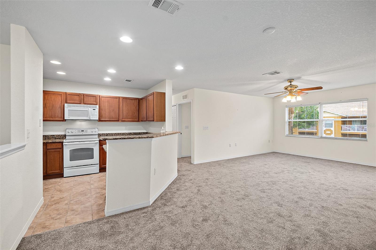 4600 E MOODY BLVD #14J, BUNNELL, FL, 32110