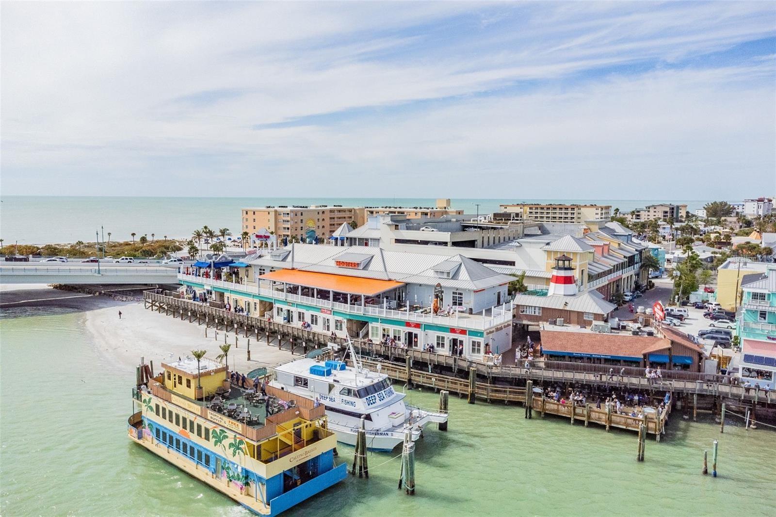 380 137TH AVENUE CIR, MADEIRA BEACH, FL, 33708