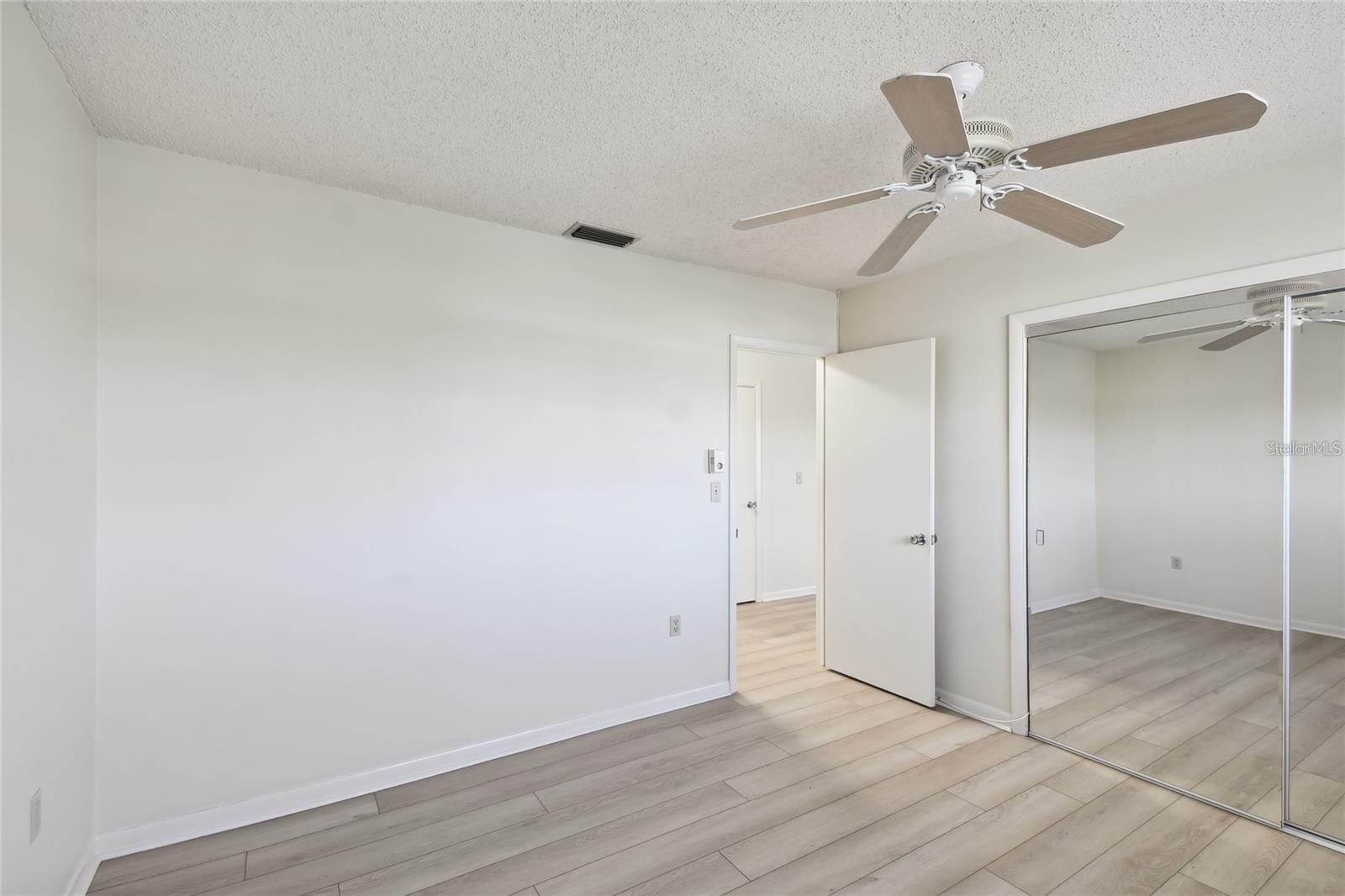 380 137TH AVENUE CIR, MADEIRA BEACH, FL, 33708