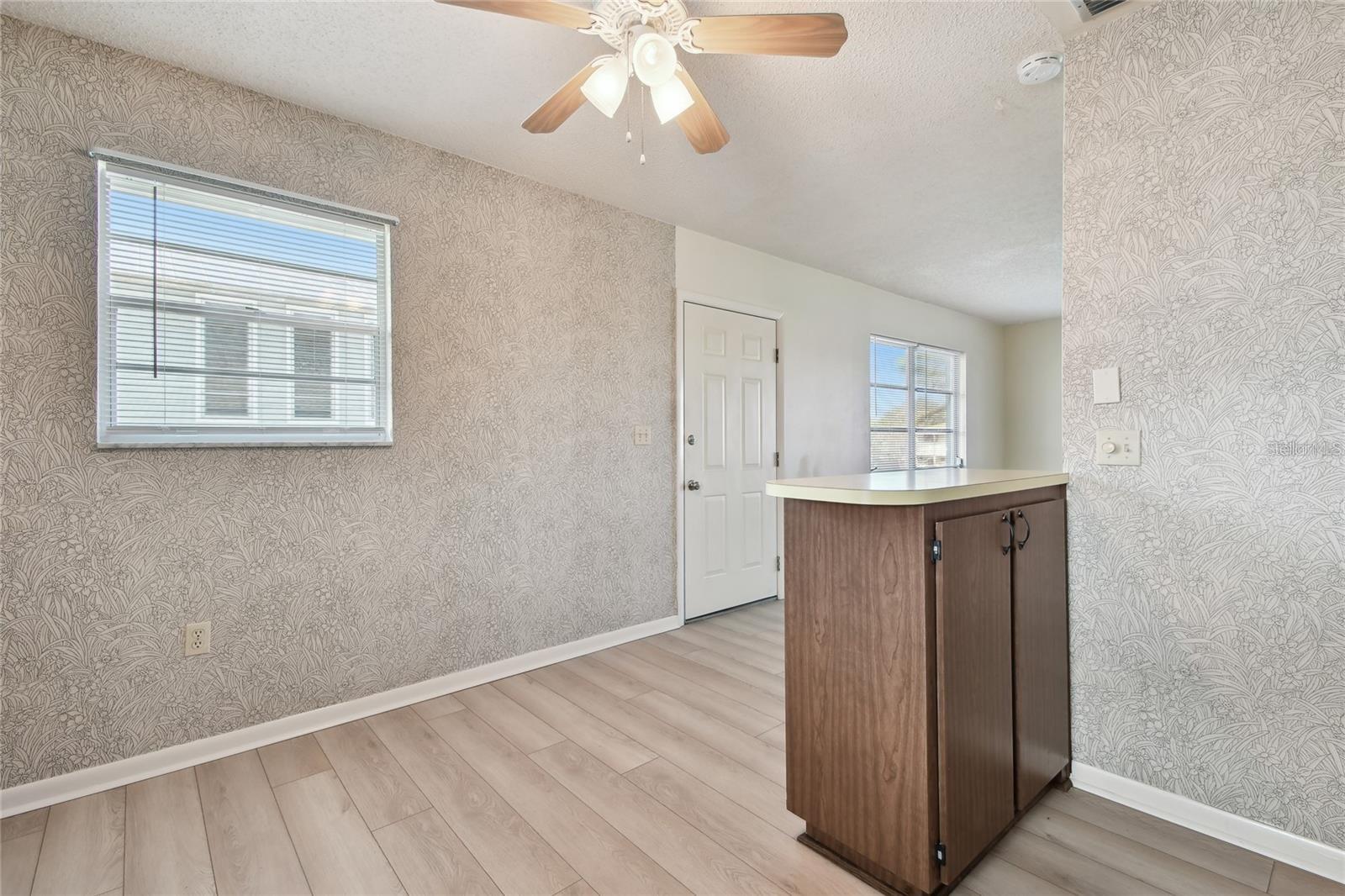 380 137TH AVENUE CIR, MADEIRA BEACH, FL, 33708
