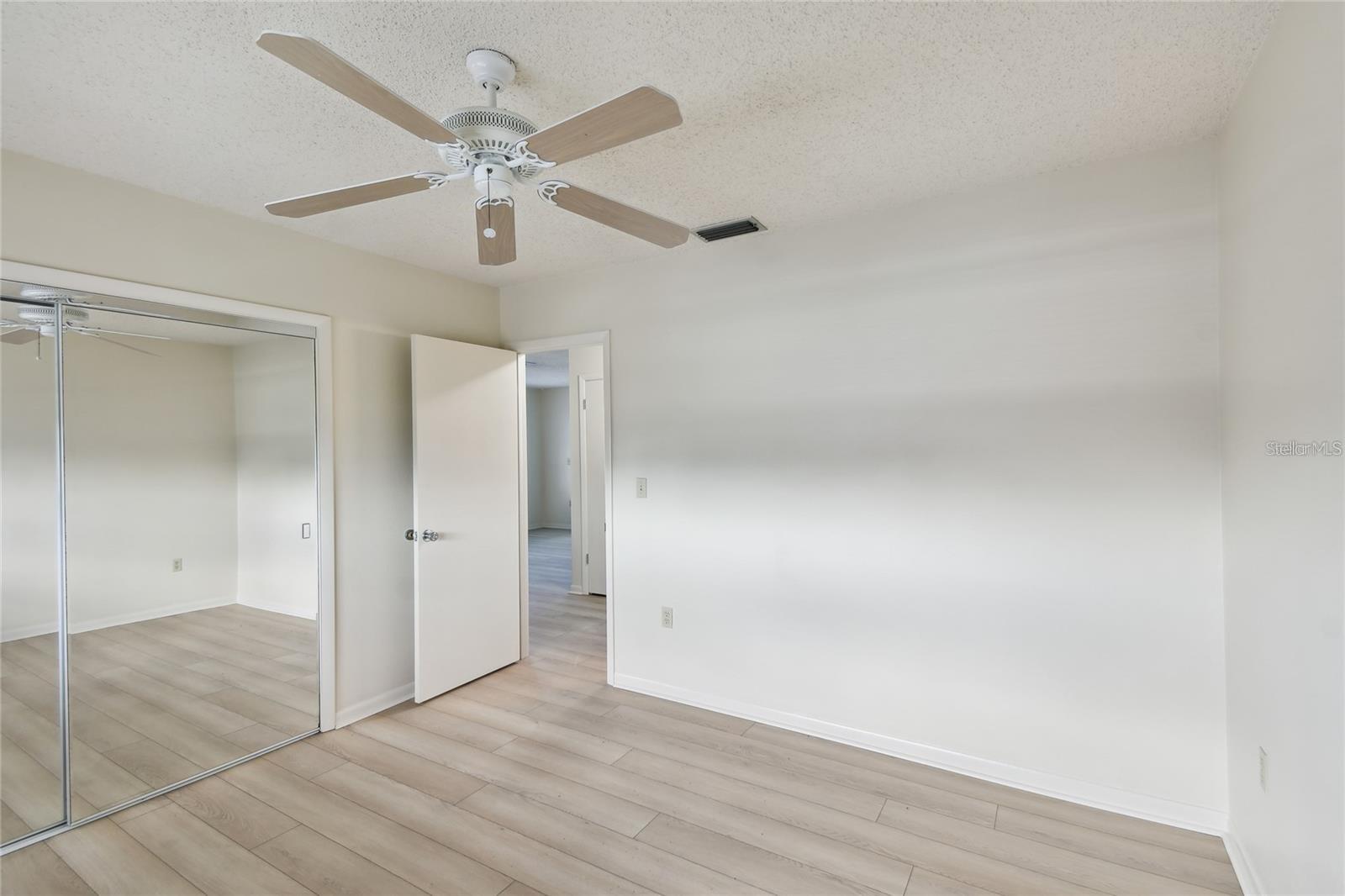 380 137TH AVENUE CIR, MADEIRA BEACH, FL, 33708